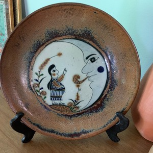 lot 40 image: Home Decor Items