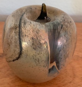 lot 19 image: Hand Blown Art Glass Paperweight- Apple