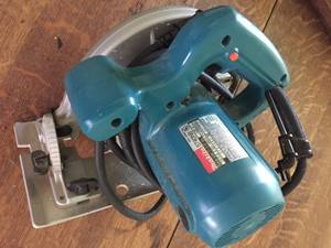 lot 122 image: Makita Circular Saw