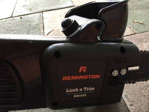 lot 133 image: Remington Limb and Trim Chainsaw