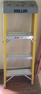 lot 101 image: Keller Four Foot Step Ladder