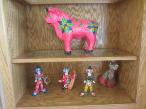 Paper Mache Bull, Clowns