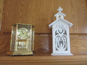 Anniversary Clock, Shelf