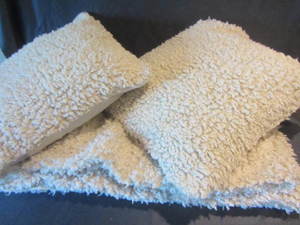 Lambs Wool BlanketPillows