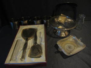 Dresser Set, Fancy Bowls