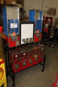 Eagle Bulk Candy and Sticker Dispenser 8-Head Rolling Cart $.25$.50