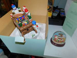 2 Santa Decorations Collectibles