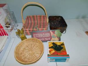 Baskets and Decorations
