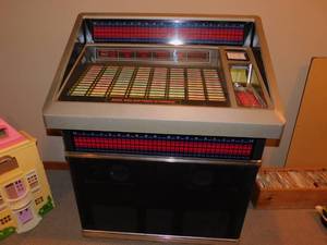 Rowe Ami JukeBox with Records