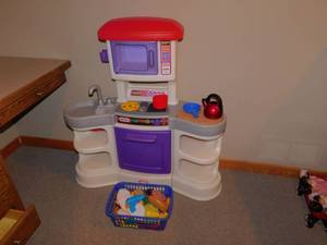 Toy Kitchen Set