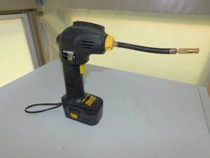 Ideaworks Portable Air Compressor