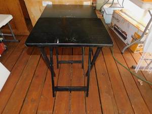 2 Foldable Tables