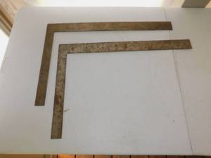 2 Vintage Squares