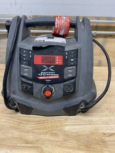 lot 36 image: SHUMACHER 400-Watt 1200 Peak Amp 12-Volt Battery Powered Portable Power Station