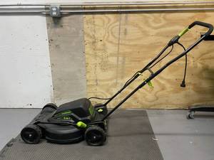 lot 50 image: LAWNMASTER 18 in. 10 Amp 2-in-1 Walk Behind Corded Electric Push Mower with Mulch and Side Discharge