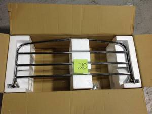 Eva 10 in. L x 7 in. H x 26 in. W Zinc Hotel-Style Bathroom Shelf in Chrome in good condition