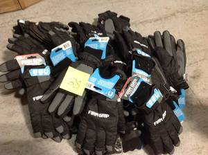 Assorted lot of Firm Grip 40g Thinsulate Large Gloves Water Resistant in good condition