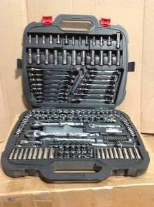 Husky Mechanics Tool Set (185-Piece) in good condition
