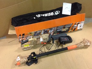 Earthwise 10 in. 40-Volt Electric Cordless 2-in-1 Pole Chainsaw not used