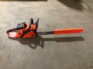 ECHO 18 in. 40.2 cc Gas 2-Stroke Cycle Chainsaw In working condition