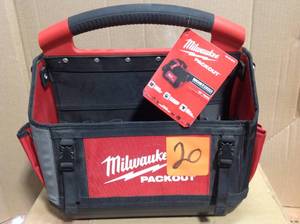 lot 20 image: Milwaukee 15 in. PACKOUT Tote in good condition