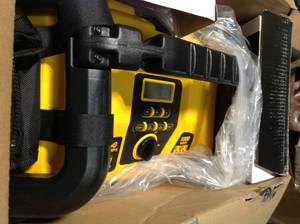 DEWALT 2800 Peak Amp Jump Starter 1000-Watt Power Inverter with Digital Compressor
