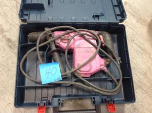 lot 40 image: Bosch Power Tools SDS-plus Rotary Hammers  USED NO TESTED 