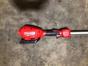 lot 207 image: Milwaukee M18 FUEL 18-Volt Lithium-Ion Cordless Brushless String Grass Trimmer with Attachment Capability (Tool-Only) In working condition see pics 