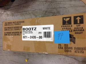lot 77 image: Bootz 19 Round Lavatory Sink White Porcelain Steel IN GOOD CONDITIONS