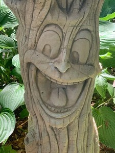 lot 16 image: Whimsical Figural Bird Bath