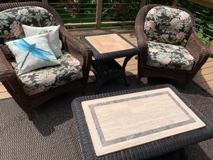 lot 27 image: Six Piece Rattan Furniture Set