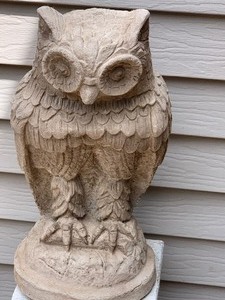lot 28 image: Cement Owl Figurine and Pedestal