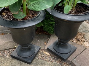 lot 65 image: Pair of Fiberglass Urns with Plants