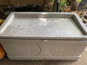 lot 83 image: SunCast Plastic Storage Trunk