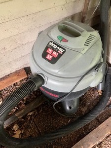 lot 82 image: Shop Vac
