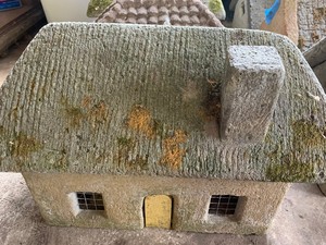 lot 91 image: Fairy or Gnome House
