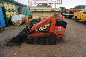 2012 Ditch Witch Model SK750 Mini Multi Terrain Tracked Skid Loader Skid Steer