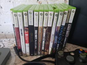 lot 102 image: Xbox 360 Console Collection