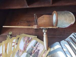 lot 23 image: Antique Stereoscope with 50 View Cards