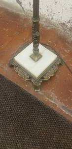 lot 115 image: Antique Brass Lamp