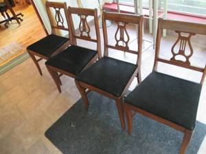 lot 2 image: (4) Vintage Dining Chairs Refinish...