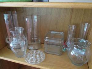 lot 6 image: Shelf Of Glassware See Photos...