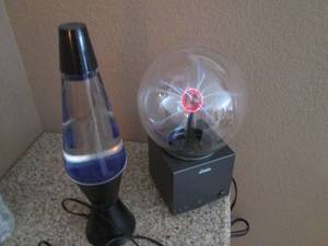 lot 31 image: Purple Lava Lamp & Eye Of The Storm...