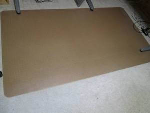 lot 57 image: 4 X 7 Heavy Duty Office Chair Flo...