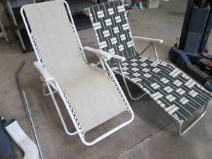 lot 65 image: (2) Outdoor Lounge Chairs See Phot...