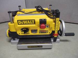 lot 14 image: Dewalt DW735 Planer