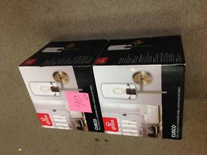 Cusco 1-Light Antique Brass Sconce by Globe Electric&nbsp&nbspin good condition
