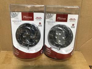 lot 26 image: Thermoforce 6-Spray 5.5 in. Single Wall Mount Fixed Adjustable Shower Head in Polished Chrome by Pfister in good condition