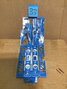 lot 33 image: 9 in. True Blue Professional Torpedo Level in good condition