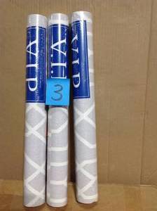 lot 3 image: New York Geo Light Grey Wallpaper by Arthouse in good condition